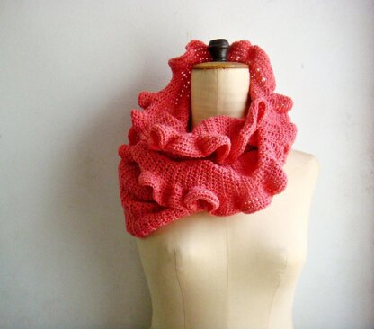 Coral Ruffled Snood