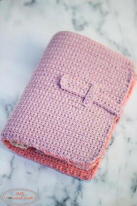 Crochet Hook Holder pattern by Samantha Goodheart