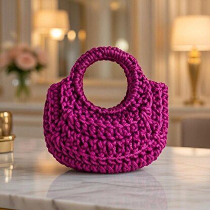 Crochet mini bag keychainCrochet Mini Bag Keychain Pattern | PDF + Video Tutorial
