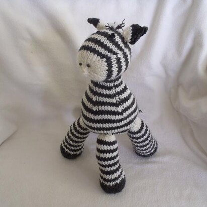 Zeke, baby zebra - knitting pattern