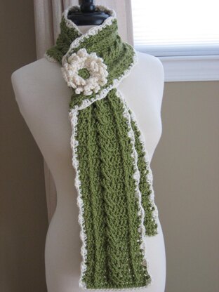 Country Crochet Cable Scarf
