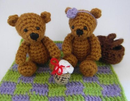 Picnic Teddy Bears