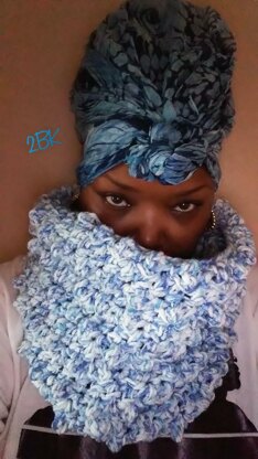 Blue confetti cowl