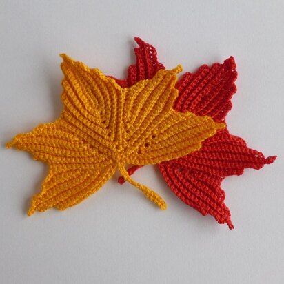 Maple leaf motifs. Irish crochet