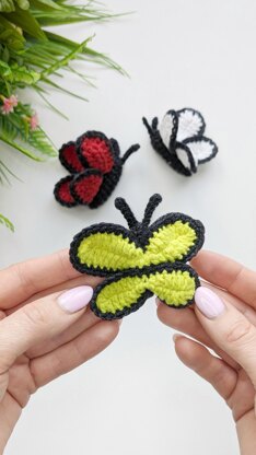 Butterfly crochet amigurumi pattern, easy crochet keychain pattern