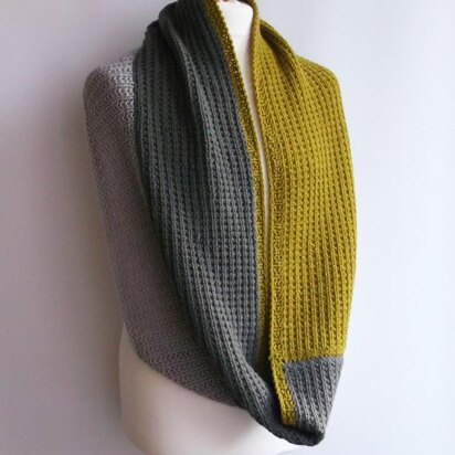 Cascade Boliviana Cowl