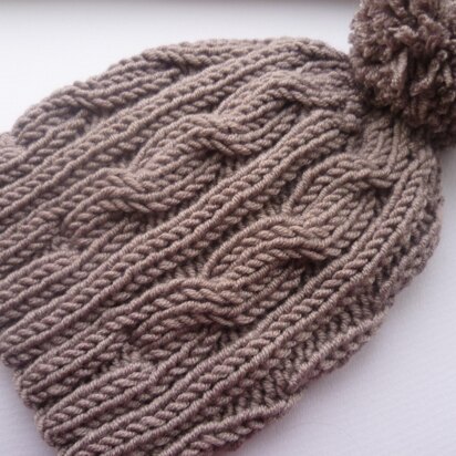 Tor Ribbed Cable Hat