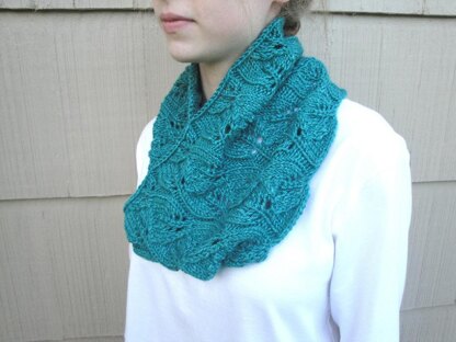 Emerald Leaf Cowl