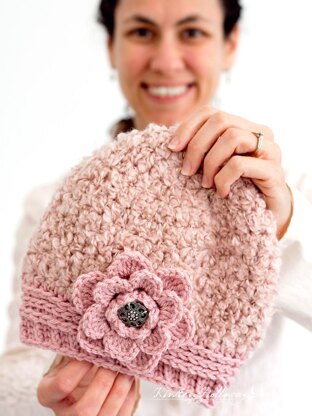 Easy Chunky Winter Hat with Flower - 3 Sizes