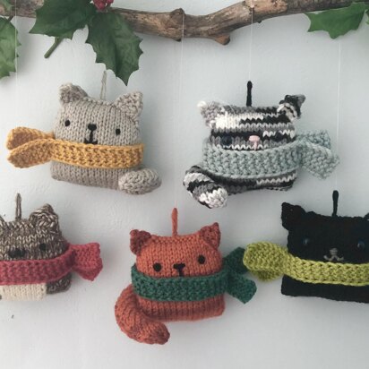 Cat Knit Christmas Ornament