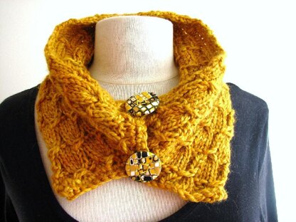 Tassel Stitch Button Cowl