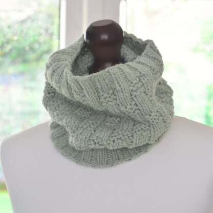 The Livia Cowl