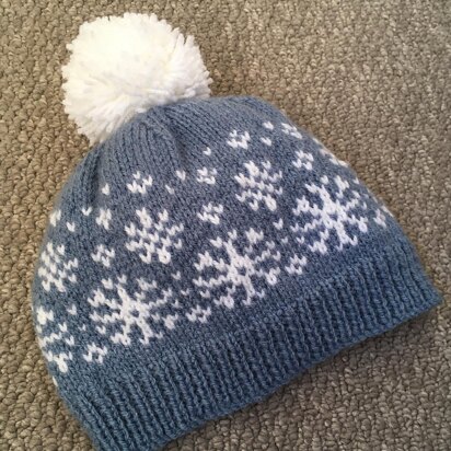 Snowfall hat