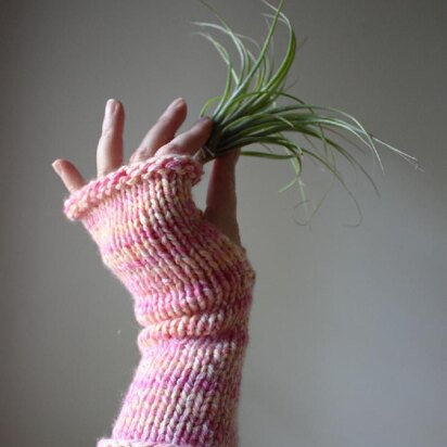 Longue Fingerless Mittens or Mitts