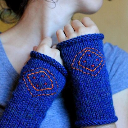 Embroidered Fingerless Gloves