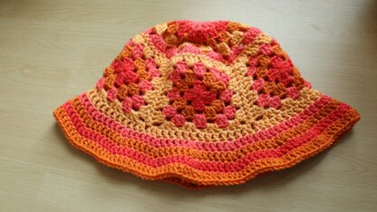 Grannysquare Bucket Hat