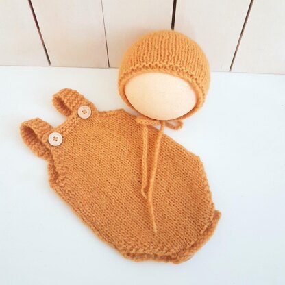 Easy Baby Playsuit & Bonnet set (Aran)