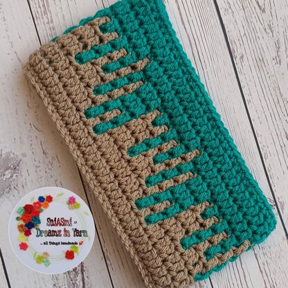 Drip Paint Mosaic Earwrmer