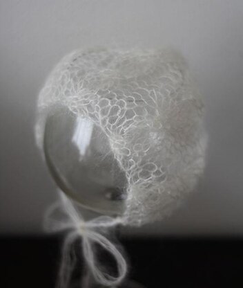 #73 Five cabled mohair bonnet