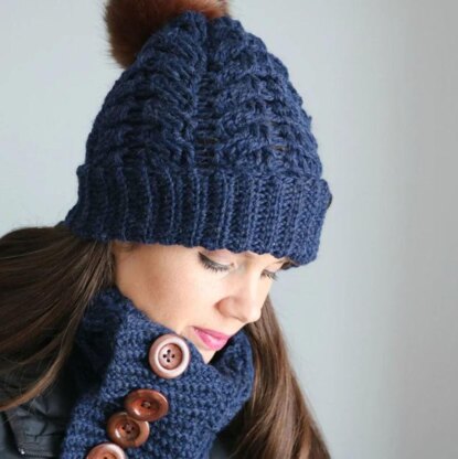 Alpine Cabled Toque