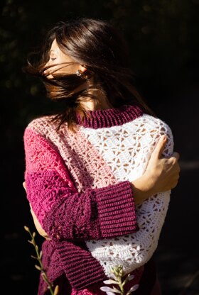 Akebia Asymmetrical Top