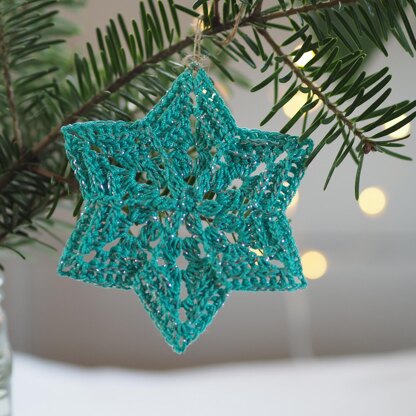 Flower Star Snowflake Crochet pattern by Renata Saj | LoveCrafts