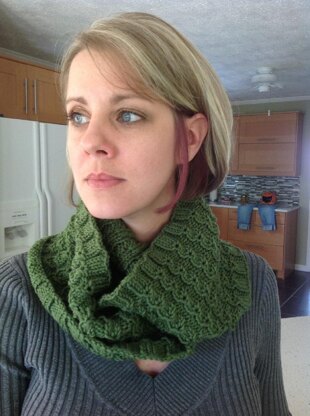 Tea Olive Cowl & Mitts Set