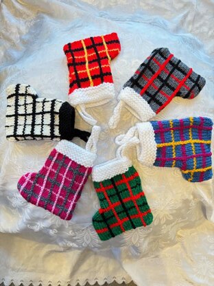 DK knitting pattern Plaid Tartan Christmas stockings chocolate gift home decoration