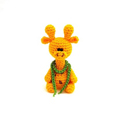 Crochet miniatue Giraffe pattern. Amigurumi Giraffe pattern.