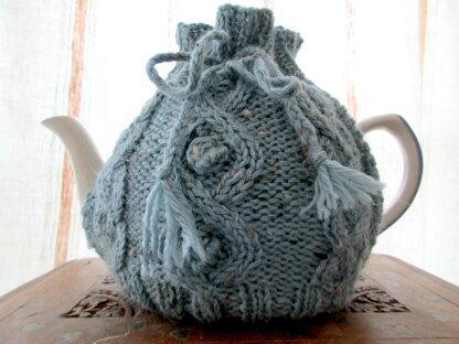 Cable Tea Cosy