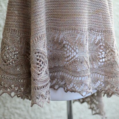 Freesia shawl - knitting pattern