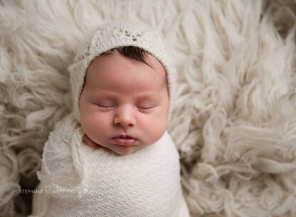 Chevron Lace Bonnet (DK)