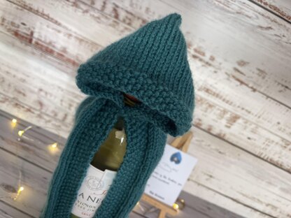 The Traitors Inspired Wine Bottle Cover Knitting Pattern
