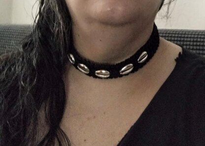 The Corvidae Choker