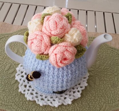 Rose Garden Bouquet Tea Cosy