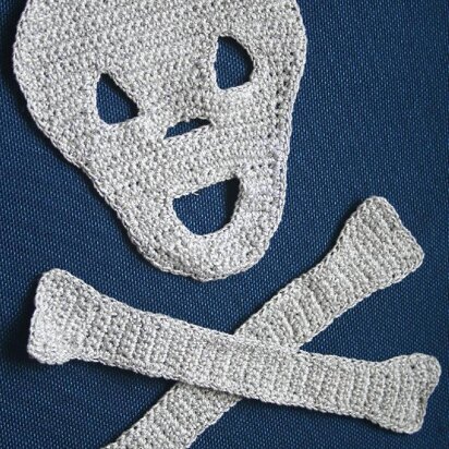 Skull and Crossbones Applique