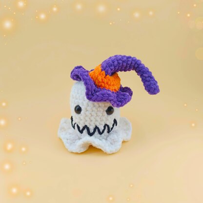 Amigurumi ghost