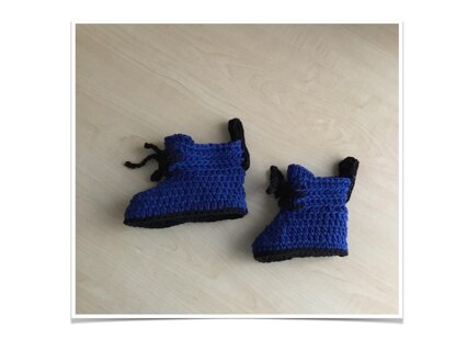 Baby Boot & Hat Set N 270