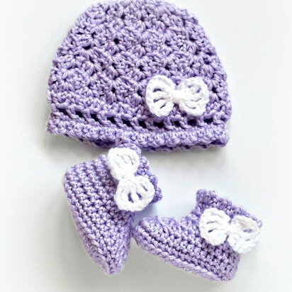 Georgie Hat and Bootie Set