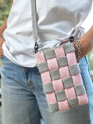 Checkerboard small shoulder phone bag crochet pattern T3