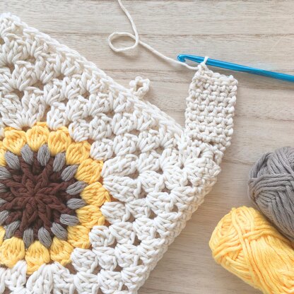 Sunflower Lovers Cross Body Bag