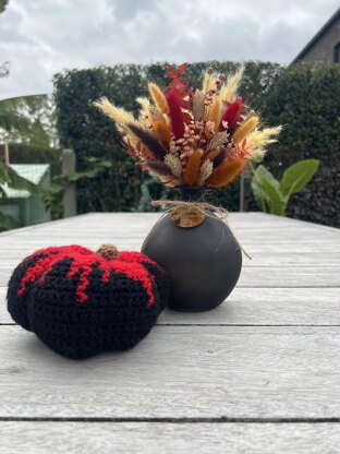 Blood Drip Pumpkin – Tapestry