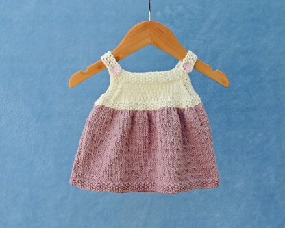 Dolls Dresses Knitting Pattern (no 122) to fit 16, 18, 20 inch or 41, 46, 51 cms doll