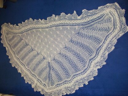 1ply lace and cable shawl