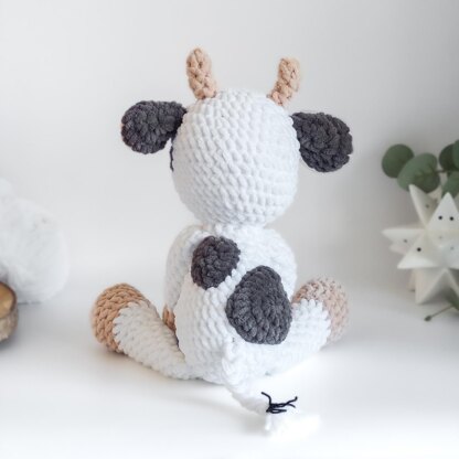 Cute Crochet Cow