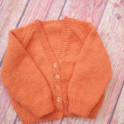 V neck cardigan for 1 year old with links to tutorials.