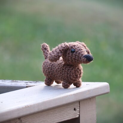 Mini Dachshund Amigurumi