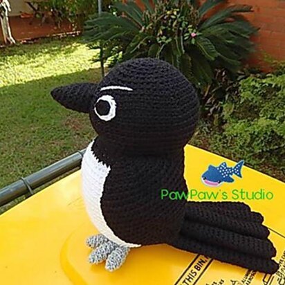 Amigurumi Willie Wagtail Pattern No.30