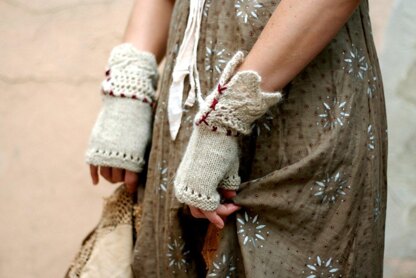 Prairie Lace Mitts