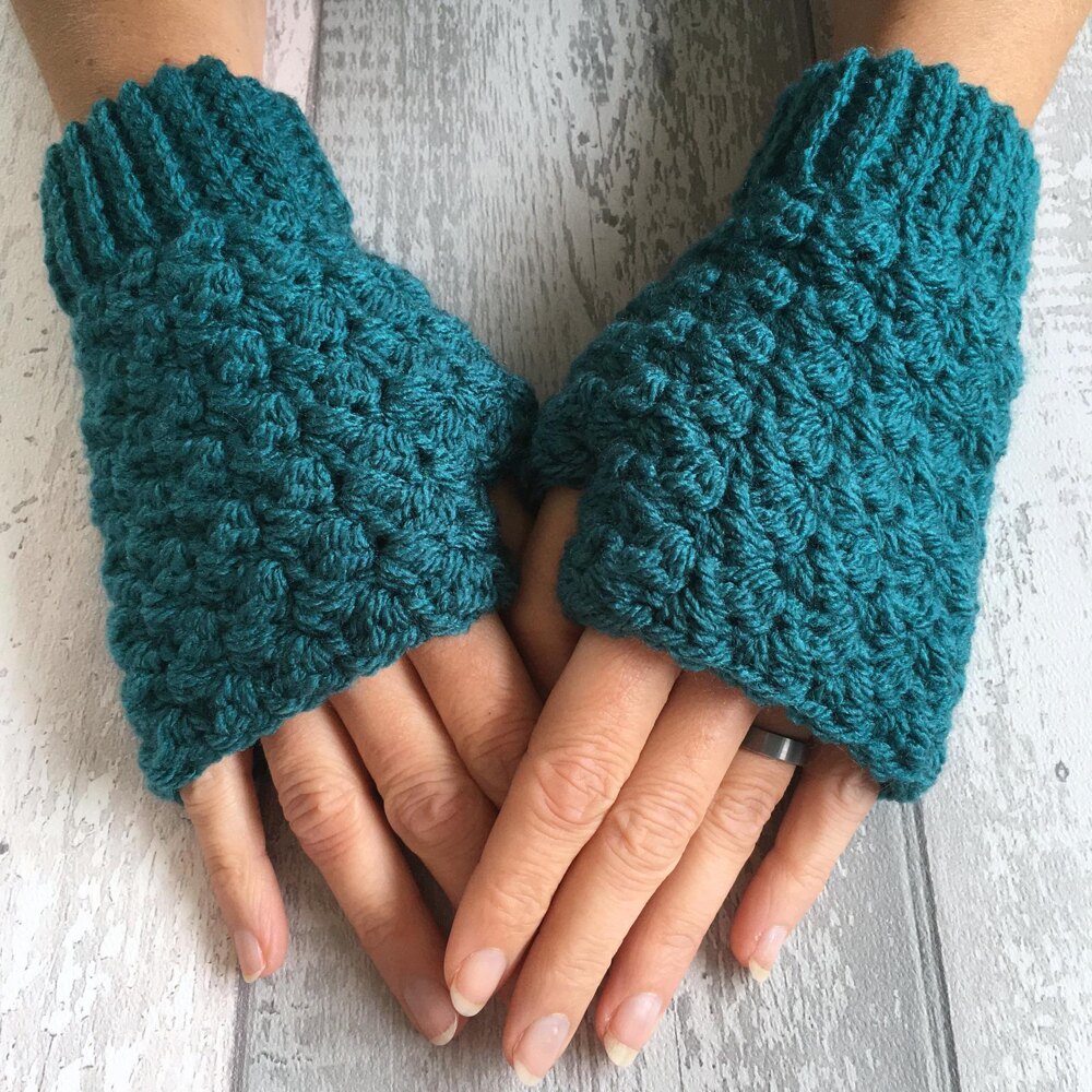 Bernat Knit Fingerless Gloves Pattern